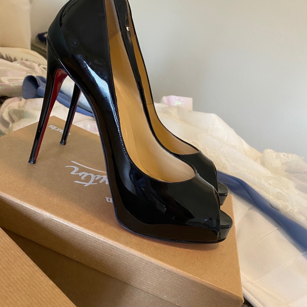 Christian Louboutin VERY PRIVE 120